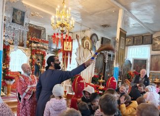 В 17-м Полтавском благочинии прошли пасхальные торжества и праздничные мероприятия