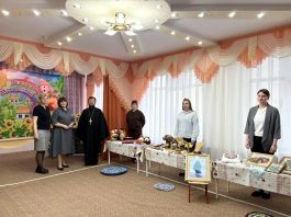 Протоиерей Виталий Бойко принял участие в родительском собрании