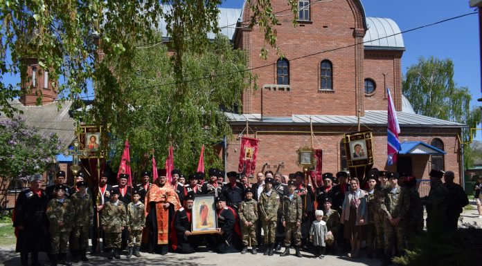 В Михайло-Архангельском храме хутора Трудобеликовского прошли мероприятия, посвященные Дню реабилитации кубанского казачества