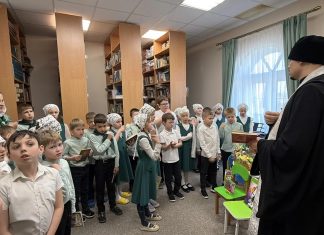 Духовник православной школы 14-го Динского районного благочиния посетил учащихся накануне Благовещения