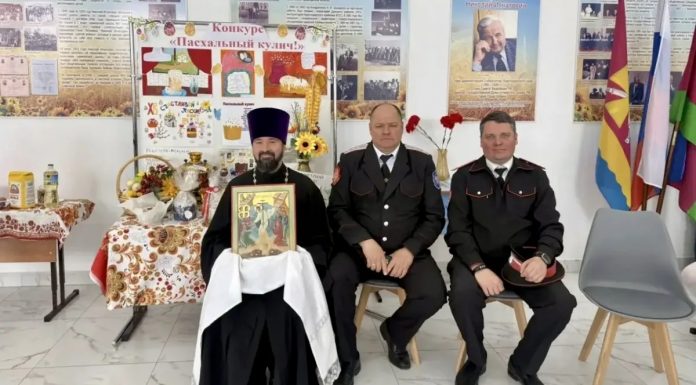 Иерей Павел Максимец принял участие в пасхальной выставке-ярмарке