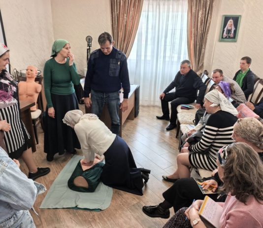 На базе храма Святой Троицы станицы Динской прошло второе занятие для сестёр милосердия в рамках проекта «Время Героев»