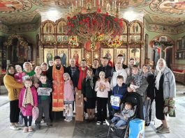 В храме Святой Троицы прошла трогательная акция «Вербочка добра»