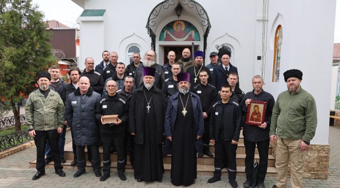 В храме при исправительной колонии № 14 была совершена Божественная литургия