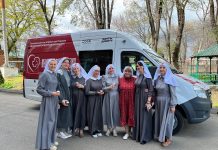 Сестры милосердия поздравили пациентов хосписа с праздником Пасхи Христовой