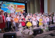 В районном Доме культуры станицы Динской прошел пасхальный концерт