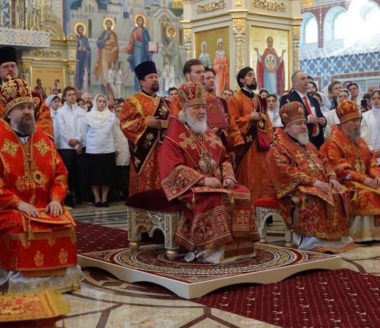 Святейший Патриарх Кирилл совершил Божественную литургию в храме Рождества Христова станицы Динской