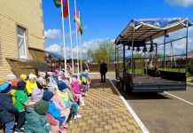 В детском саду № 37 прошел мастер класс по колокольному звону