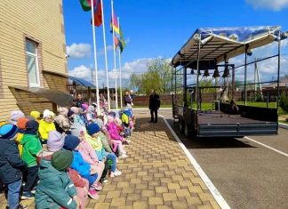 В детском саду № 37 прошел мастер класс по колокольному звону