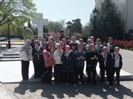 Ученики казачьего класса школы № 37 посетили храм Святого Духа г. Краснодара