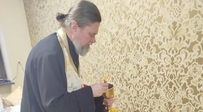 Протоиерей Андрей Драган посетил пансионат для пожилых людей «Родительский дом»