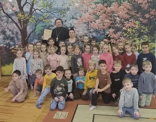 Иерей Александр Мачадо Сахнов посетил детский сад № 99 города Краснодара