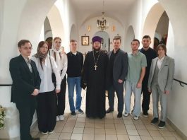 В храме Воскресения Христова прошла беседа со студентами КубГАУ о браке и венчании