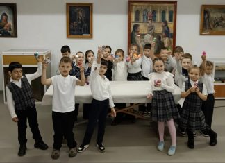 В Свято-Троицком храме состоялся пасхальный мастер-класс для казачат