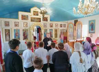 В Михайло-Архангельском храме ст. Мартанской провели экскурсию для школьников