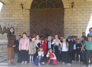 Казачата посетили с экскурсией Свято-Троицкий храм г. Горячий Ключ