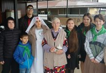 Активисты молодежного объединения Свято-Троицкого храма приняли участие в благотворительной акции