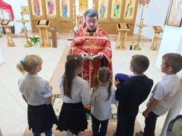 В Александро-Невском храме поселка Кутаис казачата принесли присягу