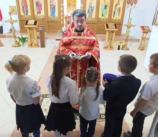 В поселке Кутаисе казачата принесли присягу