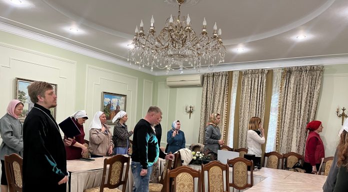 В Свято-Екатерининском кафедральном соборе прошла очередная обучающая лекция для сестёр милосердия