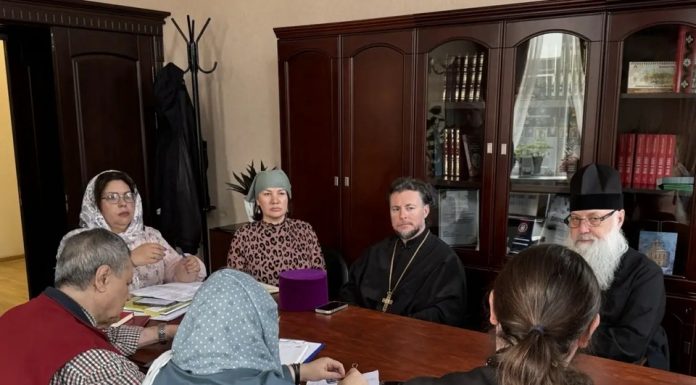 В Екатеринодарской семинарии состоялась встреча, посвященная вопросам повышения квалификации казаков-наставников и священства, работающего с казачеством