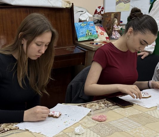 Студенты посетили праздничные мероприятия, посвящённые Светлому Христову Воскресению, в храме Святого Духа