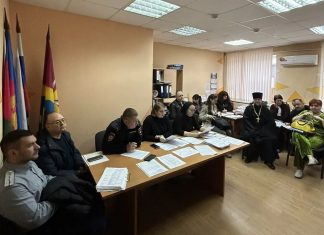 Иерей Александр Коваленко принял участие в заседании комиссии по делам несовершеннолетних и защите их прав