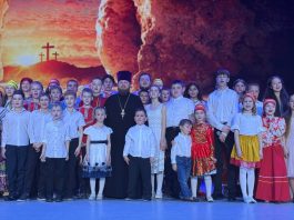 В Доме культуры станицы Елизаветинской прошёл Пасхальный концерт воскресной школы храма Покрова Пресвятой Богородицы