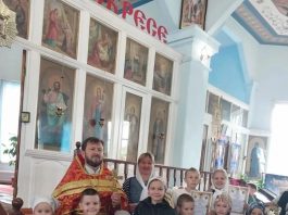 В центре развития и творчества «Радость моя» Скорбященского храма ст. Ивановской поздравили участников пасхального фестиваля