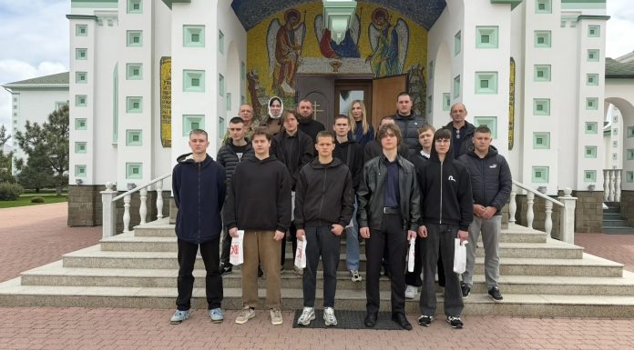 В духовно-просветительском центре храма Святой Троицы прошла встреча с призывниками