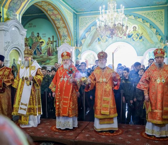 Митрополит Екатеринодарский и Кубанский Василий принял участие в торжествах, посвященных Собору святых Ставропольской митрополии