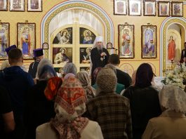 Митрополит Василий совершил всенощное бдение в храме Вознесения Господня города Краснодара