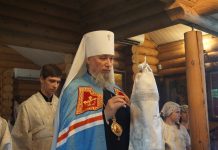 Митрополит Екатеринодарский и Кубанский Василий совершил всенощное бдение в храме преподобного Алексия, человека Божия