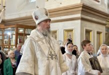 Митрополит Василий совершил Божественную литургию в храме Вознесения Господня станицы Пластуновской