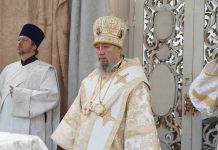 Митрополит Екатеринодарский и Кубанский возглавил престольные торжества в храме святителя Николая