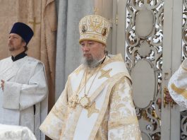 Митрополит Екатеринодарский и Кубанский возглавил престольные торжества в храме святителя Николая