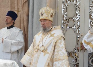 Митрополит Екатеринодарский и Кубанский возглавил престольные торжества в храме святителя Николая