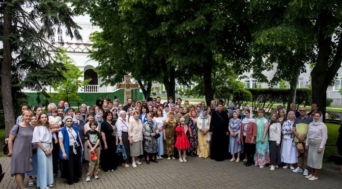 В день престольного праздника в храме святых равноапостольных Кирилла и Мефодия прошла миссионерская акция