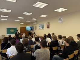 Творческая встреча, посвящённая Дню славянской письменности и культуры, прошла в храме Святого Духа