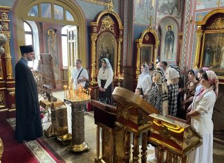 В рамках Всероссийской недели семьи в храме Георгия Победоносца прошла экскурсия для студентов Российского государственного университета правосудия