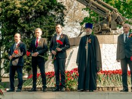 Протоиерей Геннадий Волков принял участие в торжественном митинге, посвященном Дню Победы