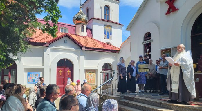 В храмах 6-го Краснодарского городского благочиннического округа совершили молебеное пение о семье