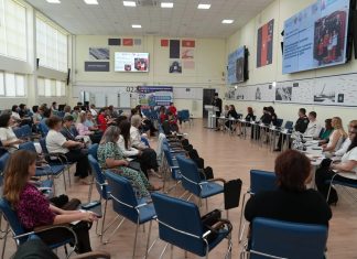 В Краснодаре священнослужители и педагоги обсудили духовные основы воспитания казачат