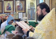 В РКШ «Лествица» при храма свт. Николая Чудотворца на Садах состоялся молебен по окончании учебного года