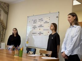 Студенты Кубанского государственного университета организовали занятие для учеников воскресной школы