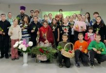 В Свято-Троицком храме Горячего Ключа провели встречу для молодежи, приуроченную к Неделе семьи