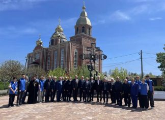 В храме Вознесения Господня в поселке Пашковском прошла акция «Сад памяти»