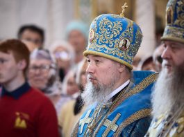 Митрополит Екатеринодарский и Кубанский Василий сослужил на соборной Божественной литургии в кафедральном соборе Волгограда