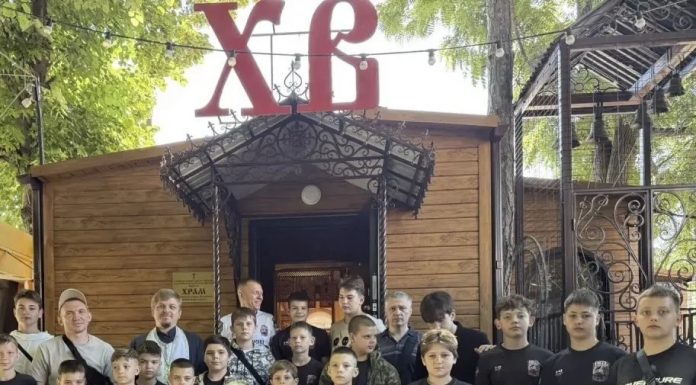 В храме святителя Луки прошел молебен перед соревнованиями для участников спортивного клуба «Рать»