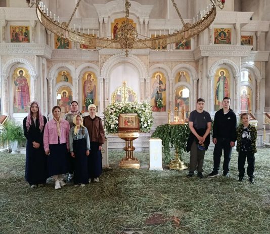 Молодежь 17-го Полтавского благочиния совершила велопробег по храмам